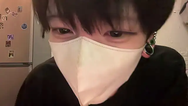 Snapshot of tora3220 chatting on October 2025 01:34:01 PM tora3220 online show from October 2025 01:34:01 PM