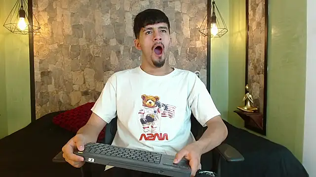 Axel Draven online show from March 2026 12:11:01 PM