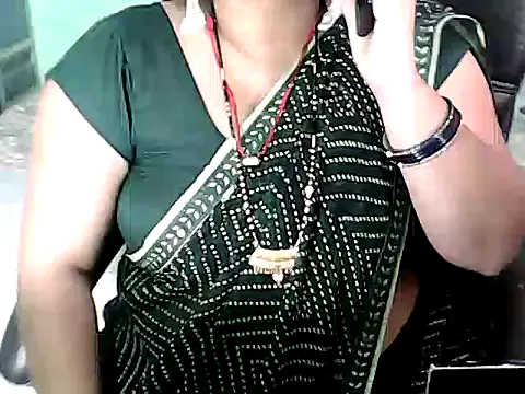 BABITA KUMARII online show from November 2025 04:31:02 PM