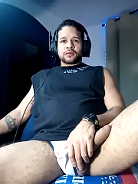 LucasGaeel online show from November 2025 10:26:02 AM