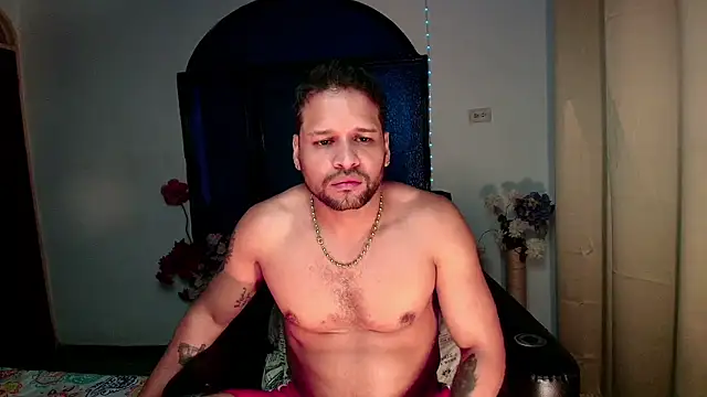 LucasGaeel online show from May 2026 10:54:01 AM