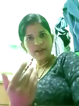 Snapshot of Cuty_nensi chatting on October 2025 07:43:02 AM Cuty nensi online show from October 2025 07:43:02 AM