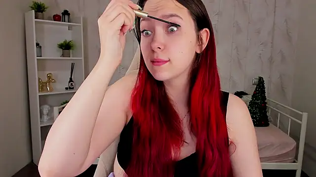 Monica  Queen online show from December 2025 12:07:01 AM