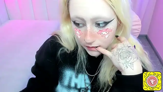 Snapshot of JuliaSharkk chatting on November 2025 08:07:01 PM JuliaSharkk online show from November 2025 08:07:01 PM