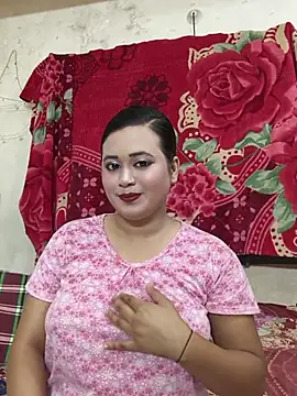 Love Queen11 online show from June 2026 04:13:01 PM