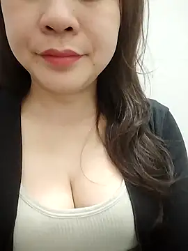 Snapshot of Girl_Shy2000 chatting on March 2026 10:17:03 PM Girl Shy2000 online show from March 2026 10:17:03 PM