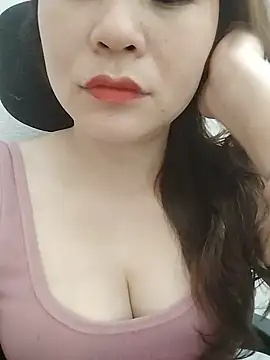 Girl Shy2000 online show from May 2026 11:18:02 AM