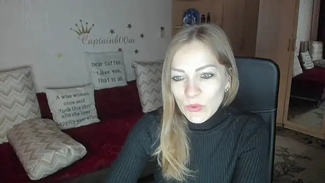 Snapshot of Tiffany_Bates chatting on October 2025 03:15:02 AM Tiffany Bates online show from October 2025 03:15:02 AM