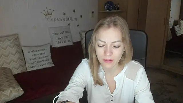 Snapshot of Tiffany_Bates chatting on October 2025 03:30:01 AM Tiffany Bates online show from October 2025 03:30:01 AM