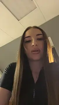 Luna Olsen online show from February 2026 04:16:02 AM