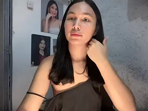 FelicityLincoln online show from July 2026 01:56:01 PM