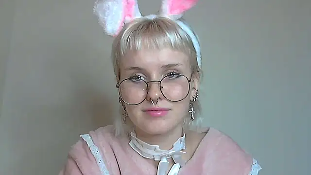 Snapshot of Paradoxy_ chatting on October 2025 06:30:01 PM Paradoxy online show from October 2025 06:30:01 PM