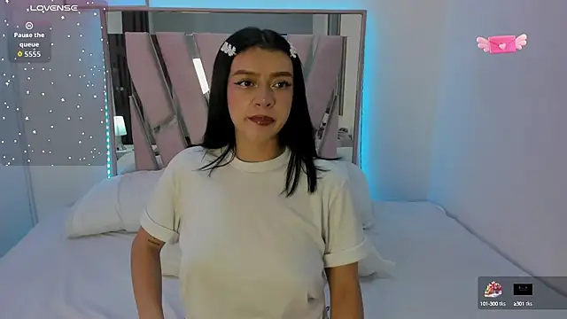 Snapshot of lissastone chatting on October 2025 03:04:02 AM lissastone online show from October 2025 03:04:02 AM