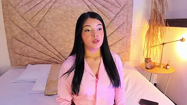 EmmaBlossom online show from December 2025 07:22:01 PM