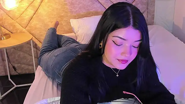 Snapshot of EmmaBlossom chatting on March 2026 01:39:02 PM EmmaBlossom online show from March 2026 01:39:02 PM