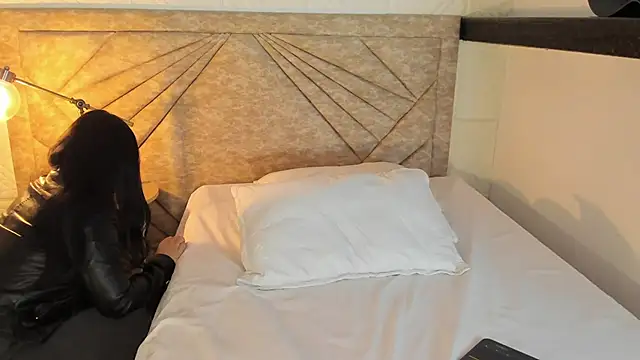 Snapshot of EmmaBlossom chatting on March 2026 12:38:02 PM EmmaBlossom online show from March 2026 12:38:02 PM