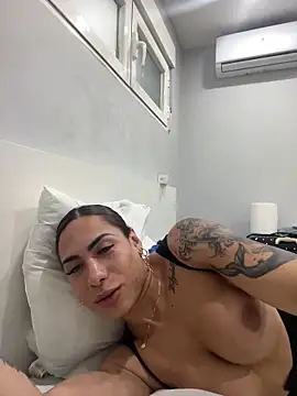 Naomi24herr online show from March 2026 08:15:01 PM