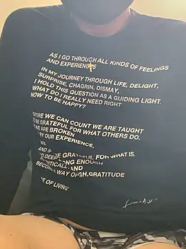 Snapshot of mj-story chatting on November 2025 11:24:01 PM mj-story online show from November 2025 11:24:01 PM