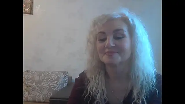 Snapshot of LadySexyBlond chatting on February 2026 05:56:01 AM LadySexyBlond online show from February 2026 05:56:01 AM