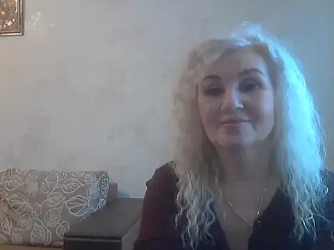 LadySexyBlond online show from April 2026 01:02:02 PM