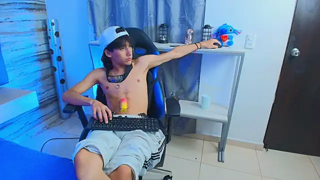 Lovers 21 online show from October 2025 04:37:01 PM