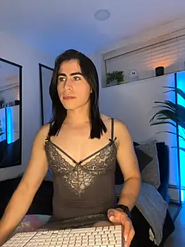 emilycolte online show from October 2025 12:00:02 AM