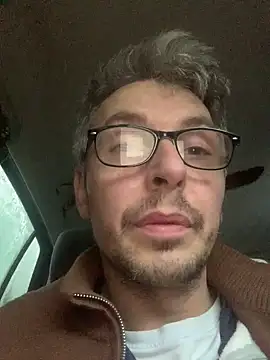 Snapshot of CerveniXXL chatting on November 2025 07:36:02 AM CerveniXXL online show from November 2025 07:36:02 AM