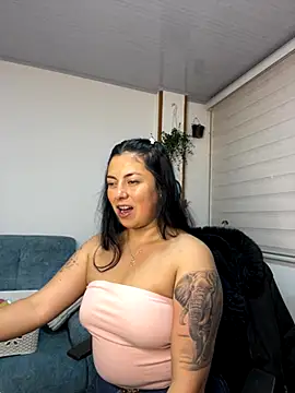 bianca jhonsson online show from October 2025 02:46:02 AM