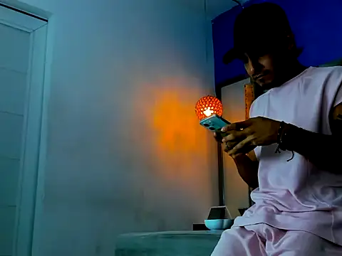 Snapshot of Kevinfox23cms chatting on September 2025 12:20:01 PM Kevinfox23cms online show from September 2025 12:20:01 PM