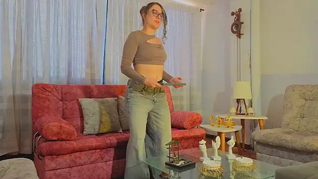 katiaa lovv online show from April 2026 08:06:01 PM