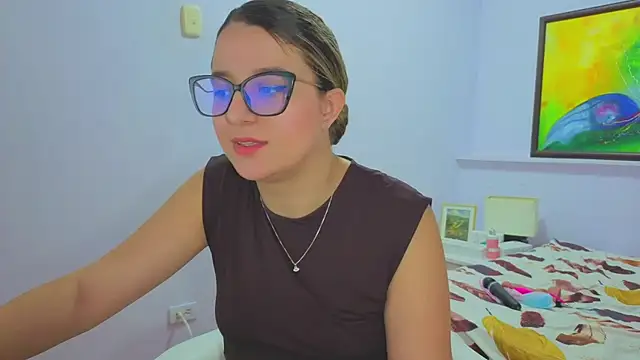 katiaa lovv online show from June 2026 12:20:02 PM