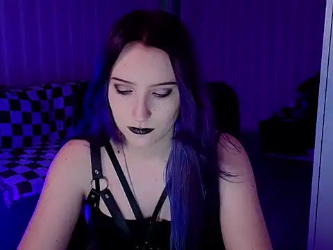 Snapshot of violet-siren-x chatting on June 2026 02:33:01 PM violet-siren-x online show from June 2026 02:33:01 PM