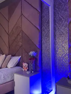 Snapshot of ChloeRosses chatting on February 2026 10:41:02 AM ChloeRosses online show from February 2026 10:41:02 AM