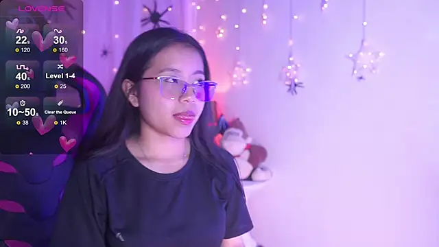 Snapshot of Zoe_Skyler chatting on October 2025 02:56:02 PM Zoe Skyler online show from October 2025 02:56:02 PM