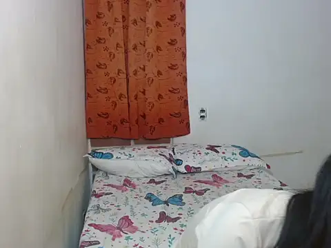 Snapshot of kiyusweetcrazy chatting on October 2025 02:01:02 AM kiyusweetcrazy online show from October 2025 02:01:02 AM