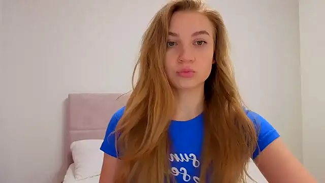 Eva enjoyeverymoment  online show from November 2025 06:41:02 PM