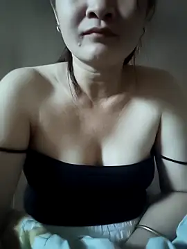 Paul-paul11 online show from October 2025 11:28:02 PM