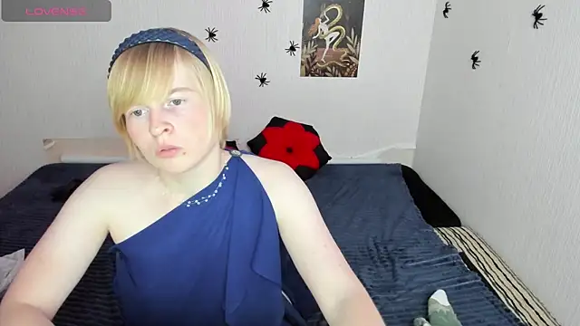 Cattie w  online show from October 2025 01:39:01 AM