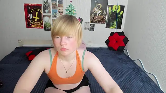 Cattie w  online show from March 2026 01:11:01 AM