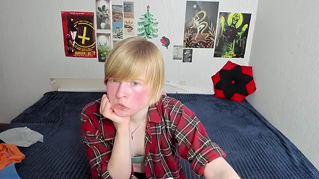 Cattie w  online show from March 2026 01:12:02 AM