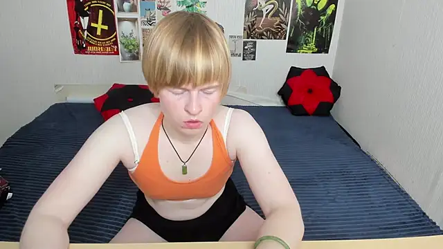 Cattie w  online show from May 2026 01:57:16 AM