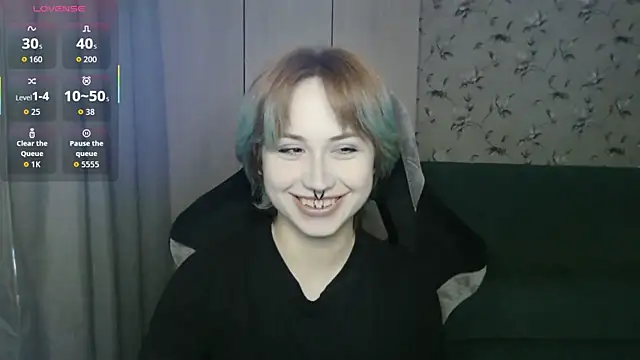 LeisaHopperstad online show from May 2026 12:15:01 PM