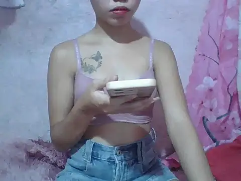 SweetPussie18x online show from May 2026 02:20:02 AM