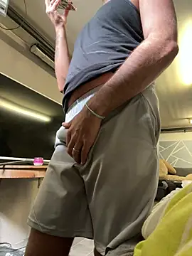 juan03065 online show from May 2026 01:09:02 PM