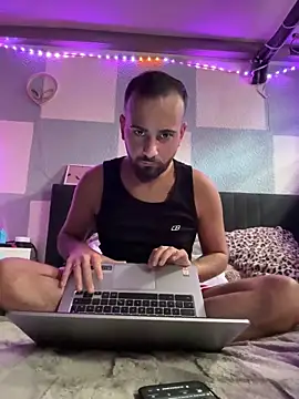 juan03065 online show from June 2026 11:57:02 AM