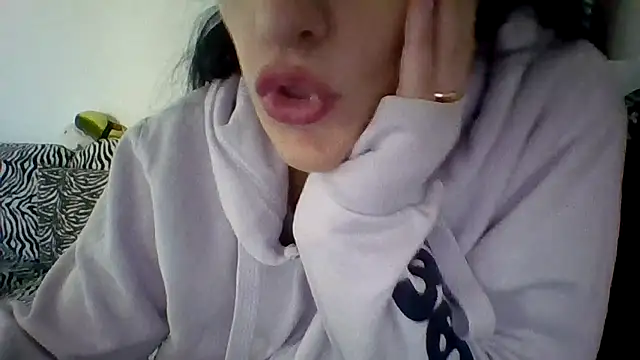 Snapshot of Estrella7x chatting on October 2025 07:45:02 AM Estrella7x online show from October 2025 07:45:02 AM