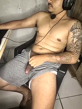 Snapshot of gtzmoreno chatting on March 2026 06:42:01 AM gtzmoreno online show from March 2026 06:42:01 AM