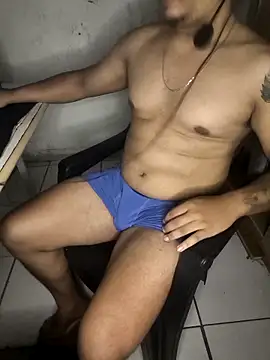 Snapshot of gtzmoreno chatting on March 2026 01:35:02 AM gtzmoreno online show from March 2026 01:35:02 AM