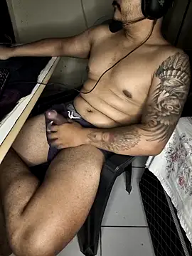 Snapshot of gtzmoreno chatting on March 2026 08:06:01 AM gtzmoreno online show from March 2026 08:06:01 AM