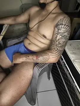 Snapshot of gtzmoreno chatting on April 2026 01:09:02 PM gtzmoreno online show from April 2026 01:09:02 PM